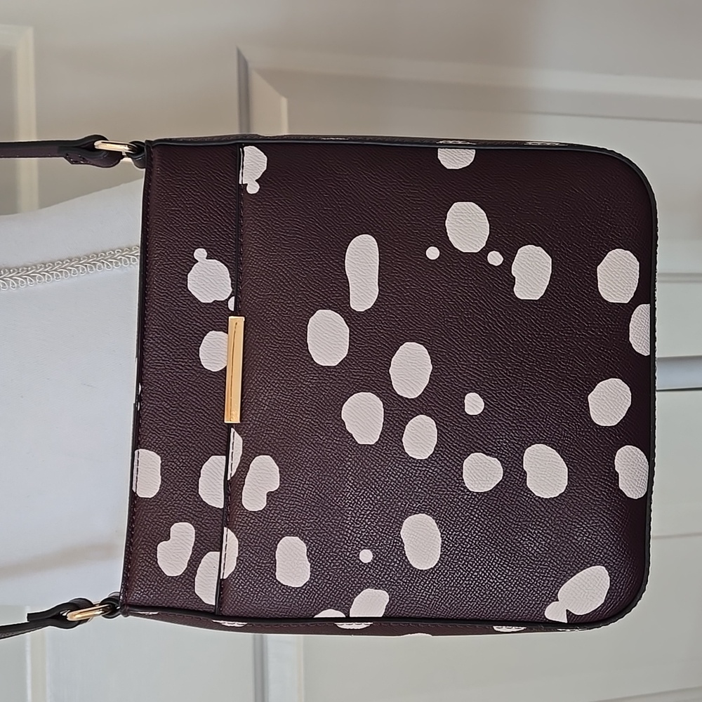 41 Hawthorn Faux Leather Crossbody Bag | Burgundy & Cream, Gold Hardware, NWOT - Picture 2 of 12